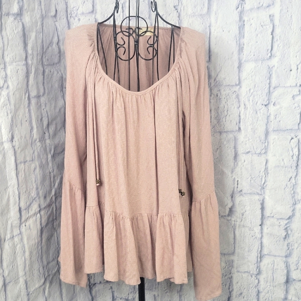 Altar'd State Pink Blouse Elegant Flowy Design Size S‎